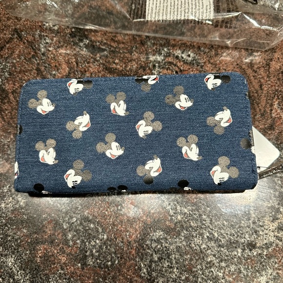 NWT Loungefly Denim Mickey wallet - Picture 3 of 5